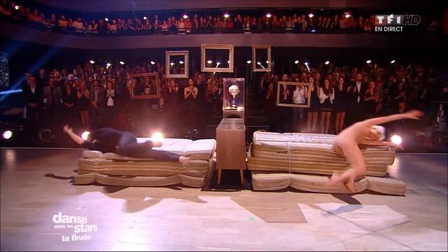 DALS S06 - Une Danse Contemporaine Pour Loïc Nottet Et Denitsa Sur ''Chandelier'' (Sia)