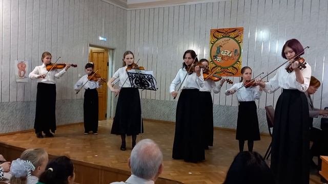 Ансамбль скрипачей 🎻. 1Список шиндлера. 2Минуэт. смотреть онлайн