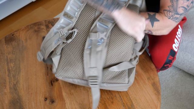 Unboxing The Nike Utility Elite Training Backpack (4k) смотреть онлайн