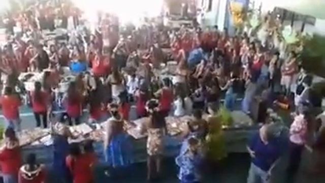 PUA HINANO (haka des filles) смотреть онлайн