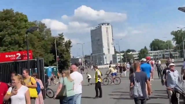 Первый день на новой работе и праздник войска польского. Влог №7 смотреть онлайн