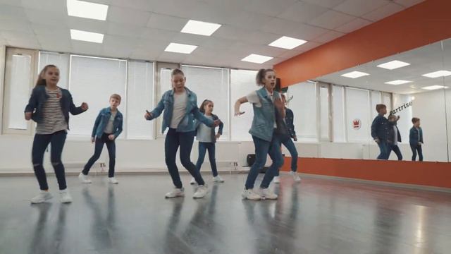 Закрытая группа по Street Styles (рук. Звездина Оксана) смотреть онлайн