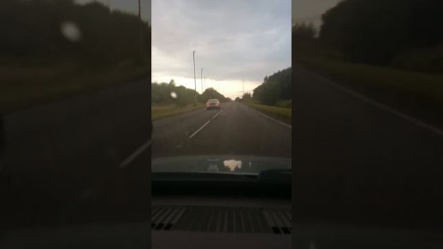 Mercedes AMG 6.3 V8 vs Vectra 2.0T 100 edition смотреть онлайн
