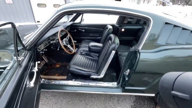 1965 Ford Mustang Fastback смотреть онлайн
