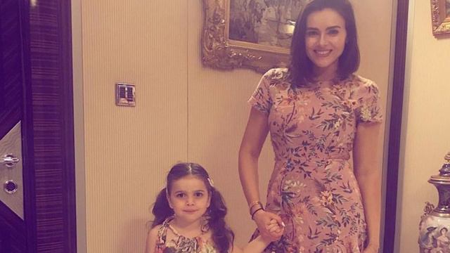 Пышнотелая красавица в леопардовом купальнике: дочь Крутого сразила всех наповал новыми фото смотреть онлайн