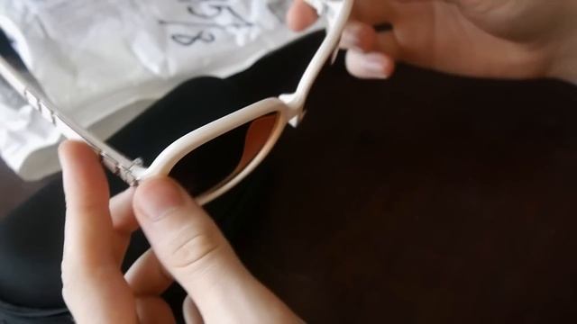 Посылка с тайни. Очки * 2. смотреть онлайн