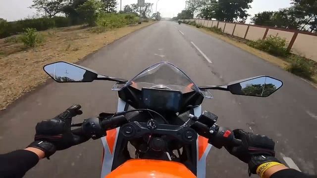 KTM RC 200 2022 Most Detailed Review - Worthy Upgrade Over Yamaha R15 V4 ??? смотреть онлайн