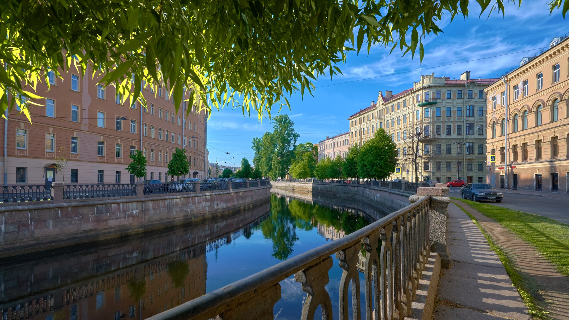 ?? Утренняя прогулка по не туристическому центру Петербурга. смотреть онлайн