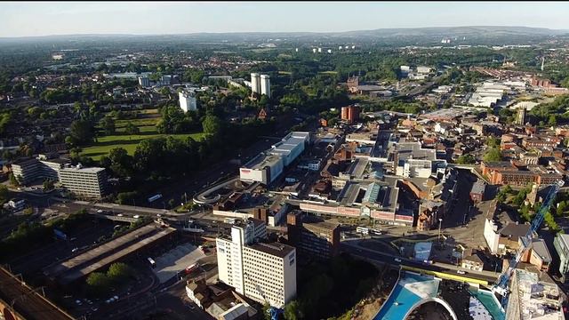 hubsan zino 2 plus. 2km flight into stockport смотреть онлайн