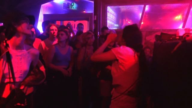 Lamb live at Hyperreality смотреть онлайн