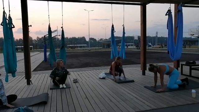 Аэройога ?♀️ практика на набережной смотреть онлайн