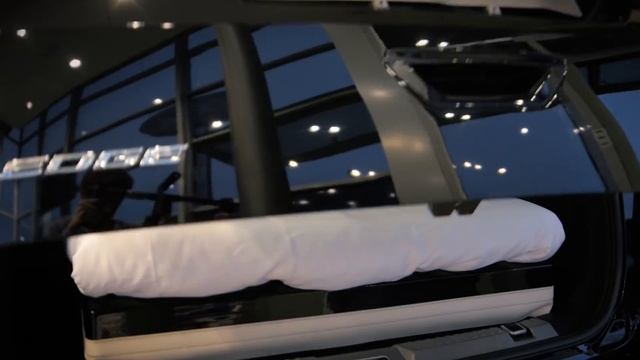 Turn Ford Edge into a Camper | Dreamcase Car Bed смотреть онлайн