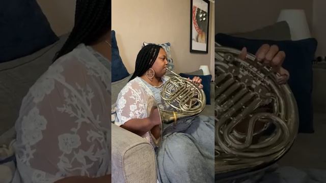 R&B French Horn- Shanyse Nicole смотреть онлайн