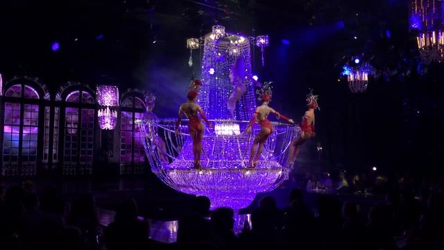 «Лидо» (фр. Lido) — кабаре на Елисейских Полях в Париже смотреть онлайн