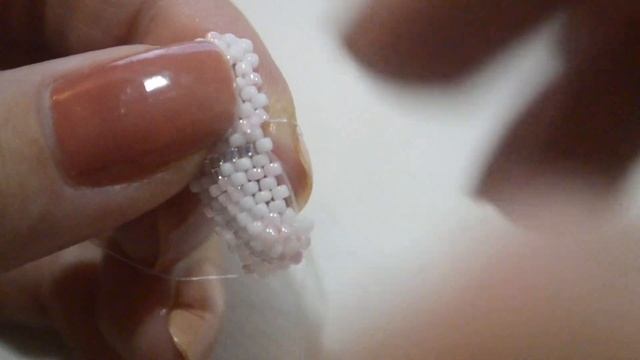 Колье из бисера "Яблоня". Часть 7 из 9. Бисероплетение. Мастер класс смотреть онлайн