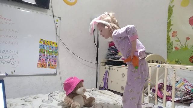 Новоселье у братца Кролика, Кролик и смоляное чучело смотреть онлайн