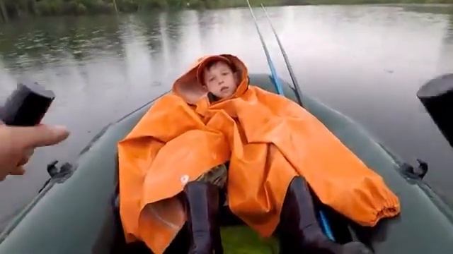 Clip Лучшая НАЖИВКА для Ловли Карася черви в чабреце! смотреть онлайн