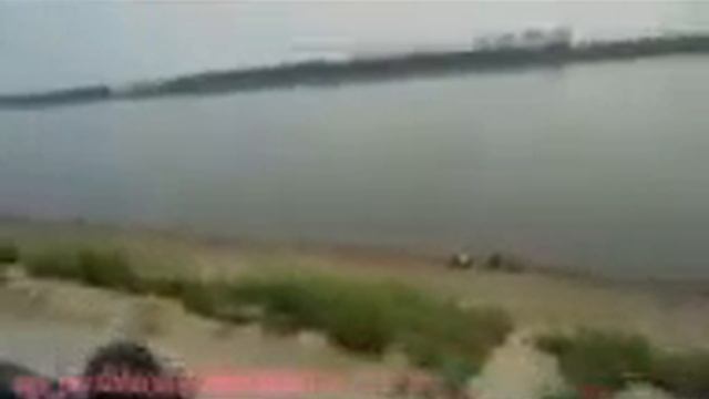 Мимо текла, текла РЕКА смотреть онлайн