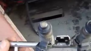 ВАЗ 2110-2111 Снятие топливной рампы, диагностика форсунок