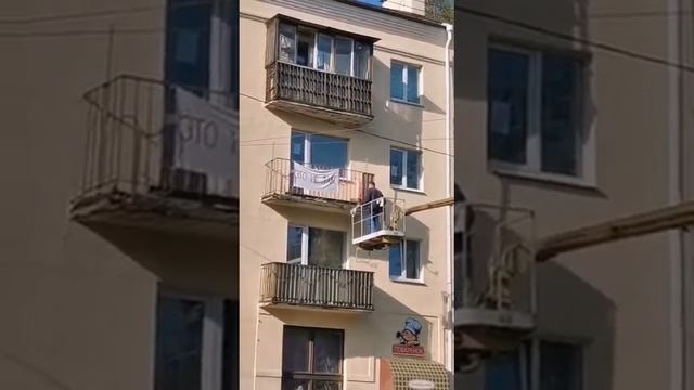 «Не флаг» тоже украли. Видео @motolkohelp смотреть онлайн