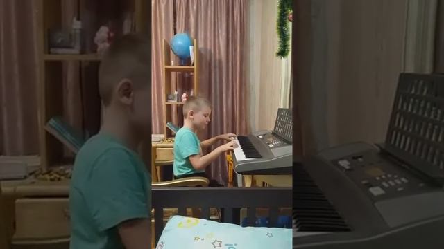 Я, Азеев Михаил, исполняю "Полюшко-поле". смотреть онлайн