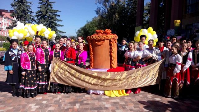 Ансамбль Колос - Хлеб всему голова Баллада о хлебе (минус в описании). смотреть онлайн