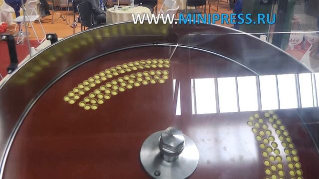 Equipment for pasting a label with a barcode on a box Pharma-manager.com смотреть онлайн