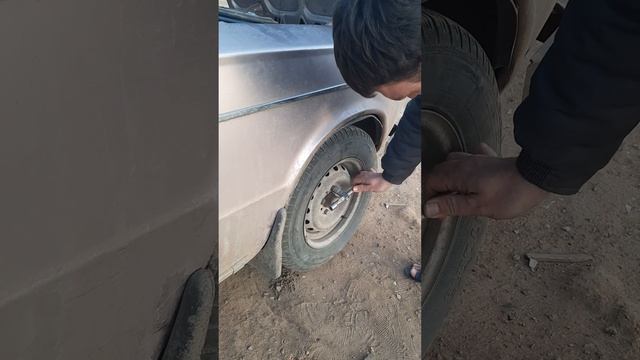 вороток из набора Сата(SATA)108 предметов . смотреть онлайн