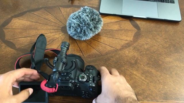 How to Connect an External Mic to a Canon DSLR 2017 смотреть онлайн