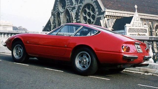 Ferrari Daytona смотреть онлайн