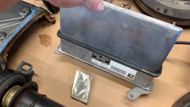 Getting all the parts for the manual swap смотреть онлайн