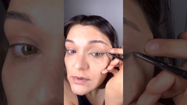 Делаем модно кожу #cleangirl Травяные стрелки в стиле 60х. Усилитель Красоты в действии! Много Elia смотреть онлайн
