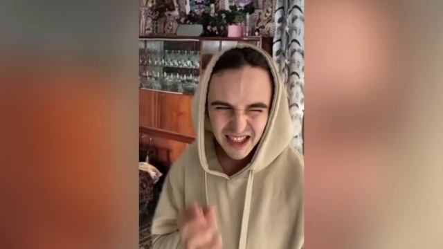 Наглая мать вломилась в душ - сериал "личные границы" смотреть онлайн
