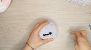 Зайка из плюшевой пряжи крючком. Часть 2