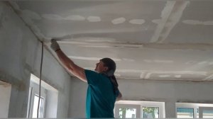 как заделать стыки гипсокартона на потолке