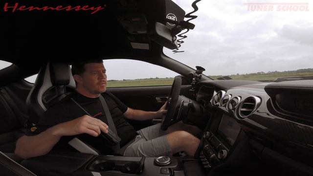 C8 Corvette vs GT500 Mustang | Drag & Roll-on Racing Comparison смотреть онлайн