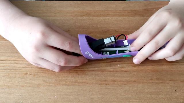 ремонт 3д ручки. вытаскиваем застывший пластик.