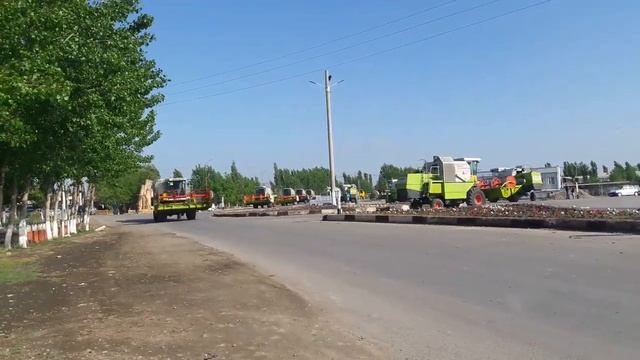 Мингбулокда конбайн парад 2021 болиб отди. смотреть онлайн