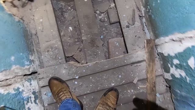 Петарды! Какие не стоит покупать? Весело проводим эксперимент в бункере! смотреть онлайн