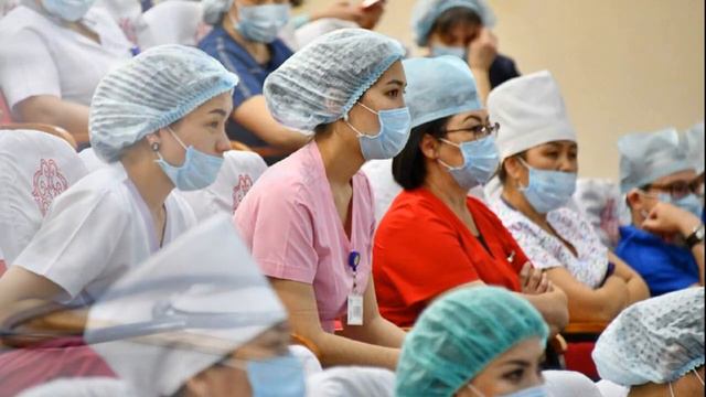 КАЗАХСТАНСКИЕ МЕДИКИ ПОКИДАЮТ СТРАНУ БЕЗВОЗВРАТНО | Медицина Казахстана под угрозой смотреть онлайн