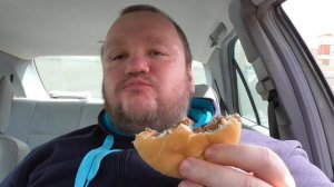 ОБЖОР НА ТРОЙНОЙ ЧИЗБУРГЕР ИЗ МАКДОНАЛЬДС