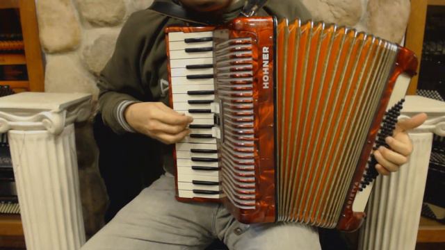 5905 - Red Hohner Arietta Piano Accordion MM 34 72 $799