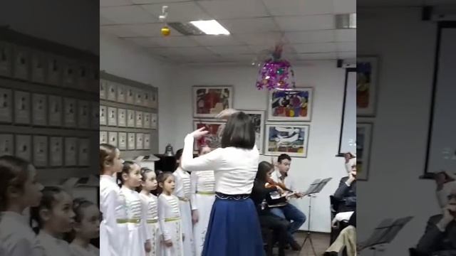 Хор Фонда АРТ исполняет песню "Алолай" смотреть онлайн