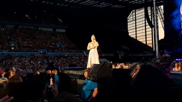 Just give me a reason - P!nk LIVE at Villa Park (Birmingham, 13th June 2023) смотреть онлайн
