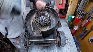 Двигатель от стиралки в газонокосилку.