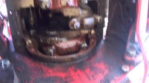 МТЗ 82. Охлаждающая жидкость в поддоне двигателя Д 240