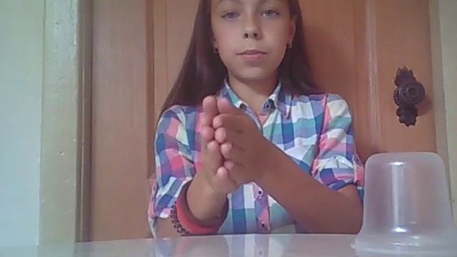 Как играть на стаканчике! смотреть онлайн