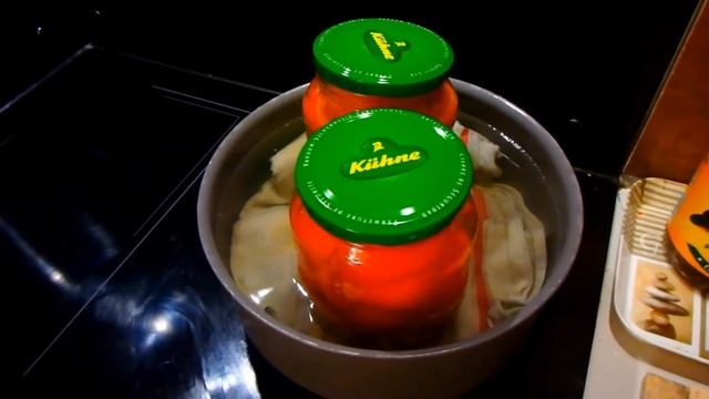 КОНСЕРВИРОВАННЫЕ ПОМИДОРЫ"ДОЛЬКИ"-2 СУПЕР РЕЦЕПТА! смотреть онлайн