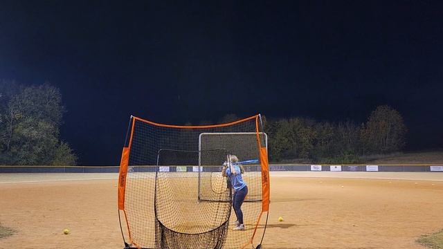 Mantra vs Hype #monstahype #mantra #fastpitchbats смотреть онлайн