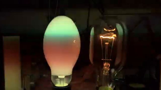 Запуск лампы ДРЛ 125 через лампу накаливания 300 ватт. смотреть онлайн